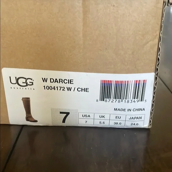 UGG Darcie Brown Leather Knee-High Riding Boots. Size 7. - Picture 4 of 6